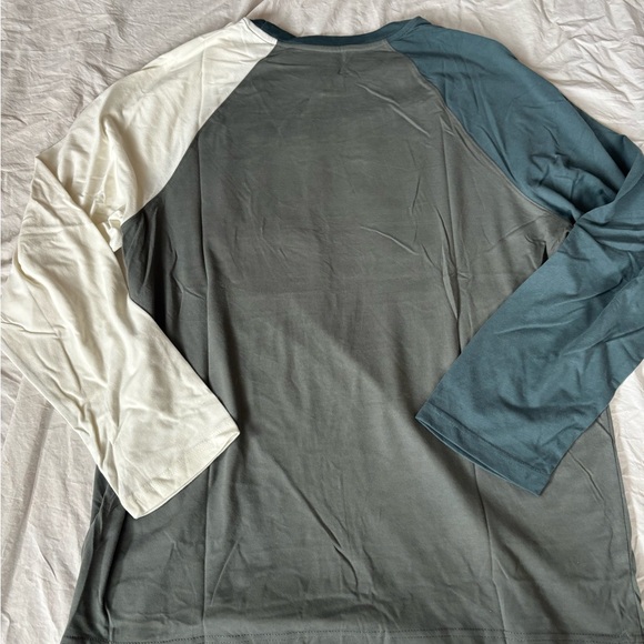 Disney parks Star Wars Mandalorian brand new nwt men’s adult large t shirt - Picture 6 of 6